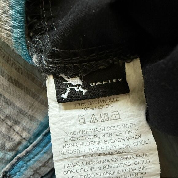 Oakley Blue Gray Plaid Flat Front Shorts XL Men’s Casual - Picture 5 of 10